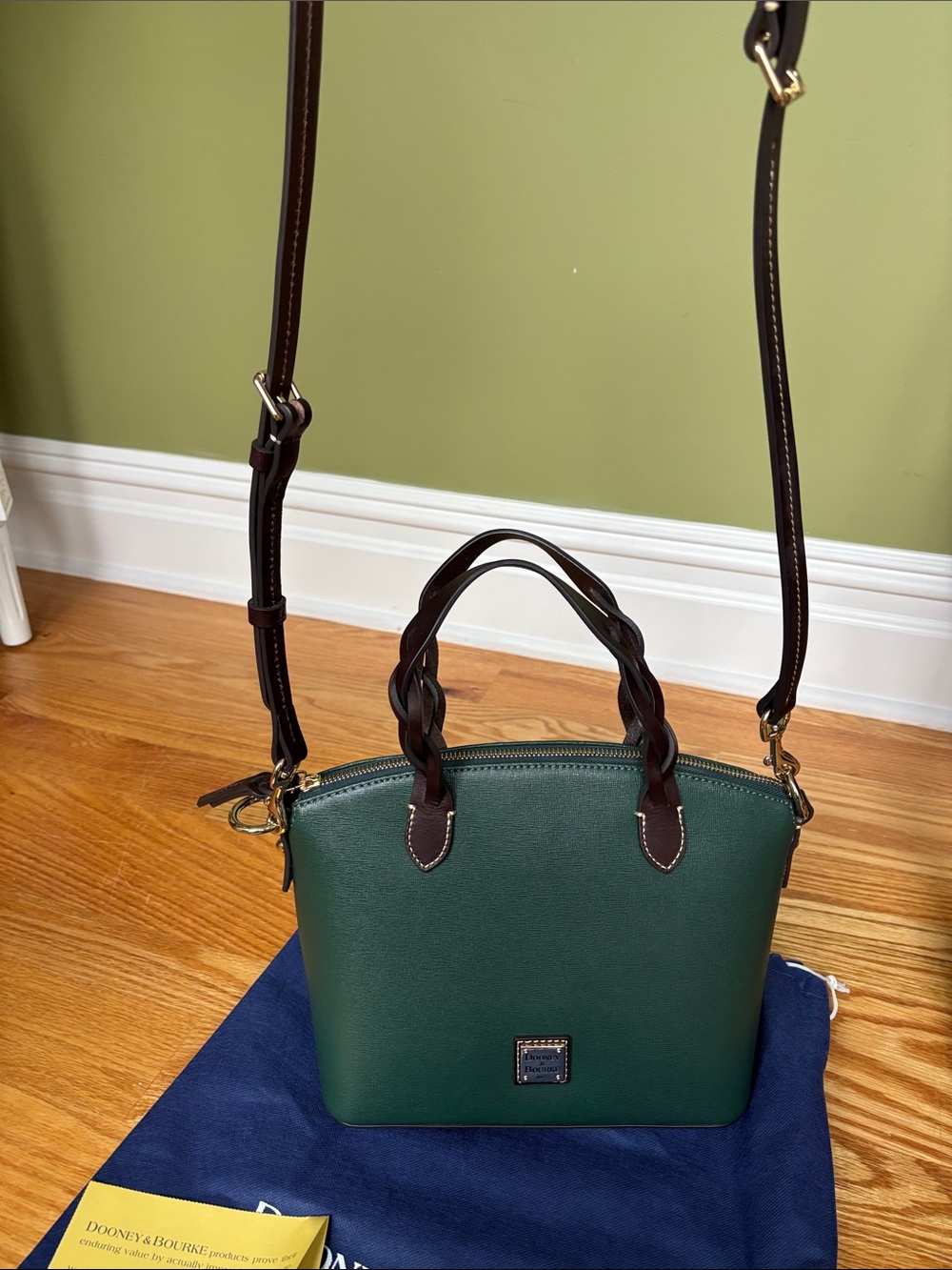 EUC Dooney & Bourke Saffiano small Heidi Satchel - Picture 7 of 8